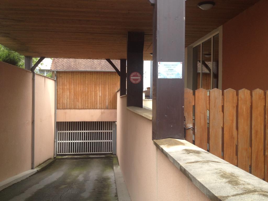 Aux Du Port Apartment